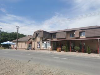 Kék Lagúna Panzió - 0