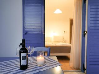 Helen's Minimal Studios & Apartments - Aliki - 6