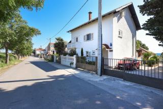 Apartments Bibinje by the Beach - Bibinje - 8