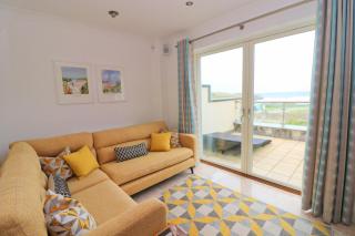 Beachside apartment, sea views - St Merryn - 4