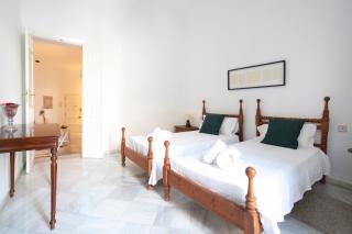 Alohamundi Catedral - Seville - 7