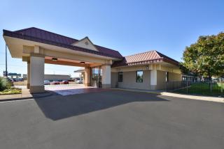 Best Western Northgate Inn - 3