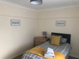 Cosin Close Serviced Accommodation - Durham - 6
