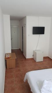 Hotel Camelia - 9