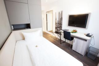 Manhattan Hotel - Frankfurt am Main - 5