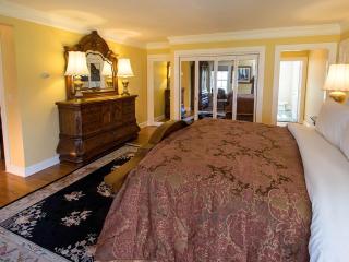 Kingsbay Mansion and Vacation Rental Houses - Marion - 1
