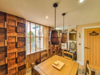 Deluxe Pirate's Cove Themed Apartment - St Austell - 3