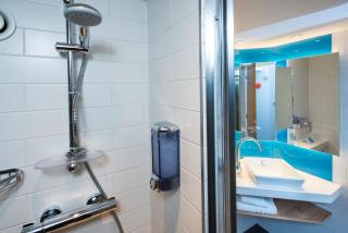 Holiday Inn Express Cardiff Bay by IHG - 1