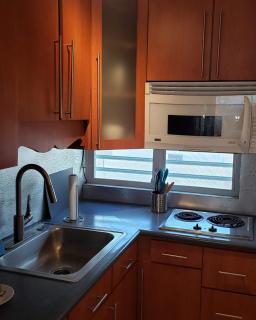 KASA El Sol by the Sea with Pool and Parking - San Juan - 4