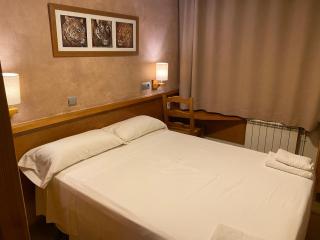 HOSTAL GALICIA CARDEDEU - Cardedeu - 0