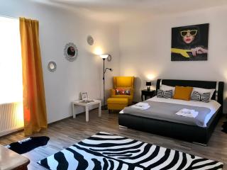 9 Central Residence - 6