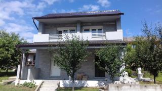 Apartmani Ana - Vrdnik - 0