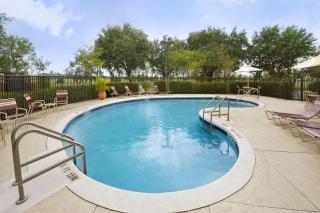 Ramada by Wyndham Suites Orlando Airport- Free Airport Shuttle - Orlando - 6