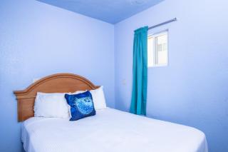 Aqua Breeze Inn - 1
