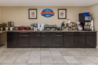 Baymont by Wyndham Pigeon Forge near Island Drive - Pigeon Forge - 9