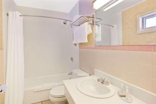 Travelodge by Wyndham Rapid City - 5