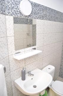 Hotel Road Rooms - 8