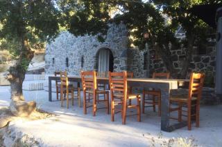 My Old Stone House in a 2 000 sqm private garden with Fab Glamping Tent - Mandrakion - 3