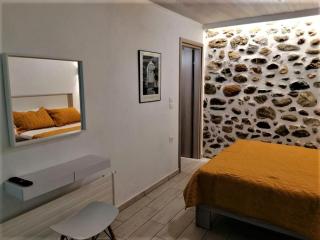 The Little Gem Under The Rocks 2 - Kastraki - 2
