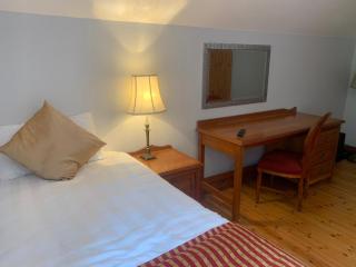 Rockfield Manor B&B, Knock - Knock - 2