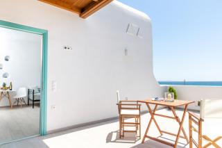 kalais Sea Vibes, Beachfront Suites - A 10 minute drive away from Naxos Town - Next to the bus stop - Plaka - 9