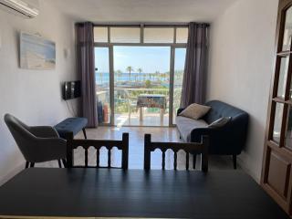 Sun and Beach lovers, Apartment 14139, La Pineda - La Pineda - 0
