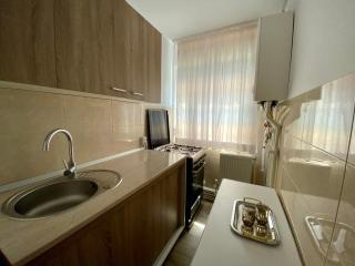 Home away - Chic and Cozy Apartment - 1