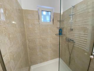 Home away - Chic and Cozy Apartment - Constanţa - 3