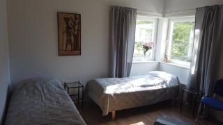 Seitsemän sillan majatalo - 1