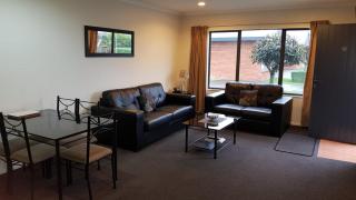 Tudor Lodge Motel - Hawera - 8