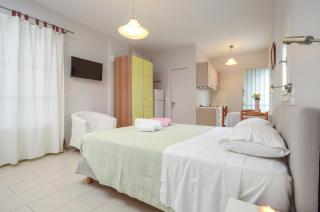 Ydreos Studios & Apartments - Mikri Vigla - 9