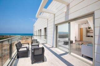 Chic Sea View Balcony Escape by Sea N' Rent - 0