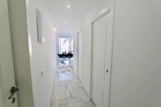 First Line Puerto Banus Harbour, 3 bedroom Luxury Apartment, Marbella - Marbella - 1