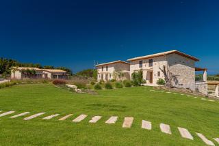 Mint Retreat Suites - Kalandra - 6