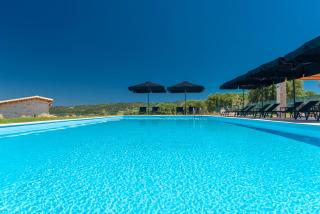 Mint Retreat Suites - Kalandra - 1