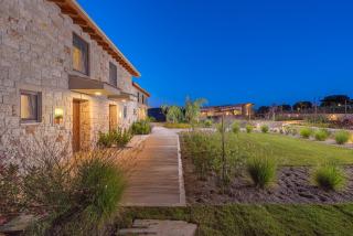 Mint Retreat Suites - Kalandra - 7