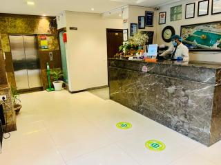 Hotel City Premier - Golf Course Road ,Gurgaon - Gurgaon - 1