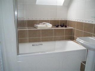 Basingstoke Apartments - Westlands House, City Centre, Home-From-Home - 3