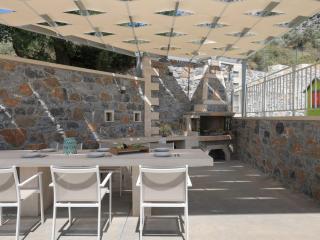 Aloni Villa, an Authentic Countryside Retreat, By ThinkVilla - Asigonía - 4