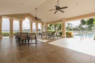 Crown Pointe- Harrogate Ct. - Naples - 3