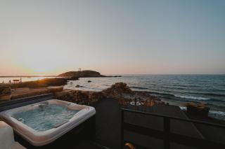 Portara Seaside Luxury Suites - Naxos Chora - 0