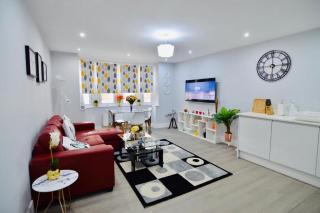 Stylish Central Self contained flat by CozyNest - 0