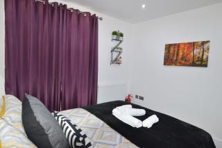 Stylish Central Self contained flat by CozyNest - 6