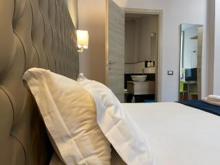 Hotel Genziana - Genoa - 3