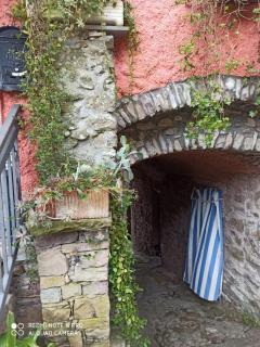 Country House - 1