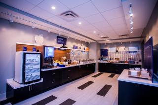Holiday Inn Express & Suites Rehoboth Beach by IHG - Rehoboth Beach - 3