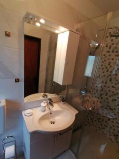 Apartment Dinka - Kornić - 2