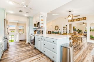Mermaid Manor - Anna Maria - 5