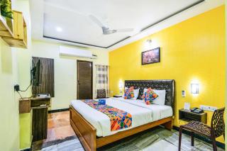 Royal Palace Marina - Chennai - 0