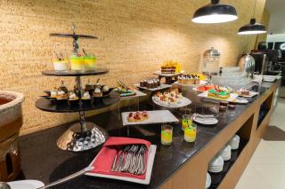 Tamu Hotel & Suites Kuala Lumpur - Kuala Lumpur - 4